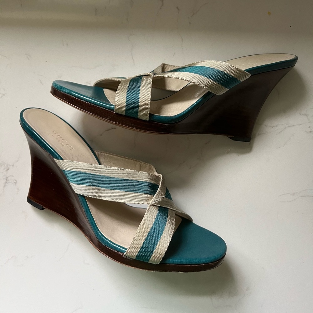 GUCCI New wedge sandal EU39